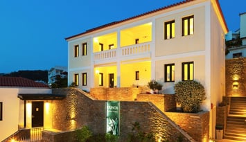 Krinos Suites Hotel - Μπατσί, Άνδρος