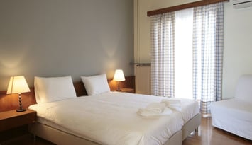 Theoxenia Hotel - Λουτράκι