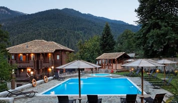 Yliessa Chalet - Δομνίστα, Καρπενήσι