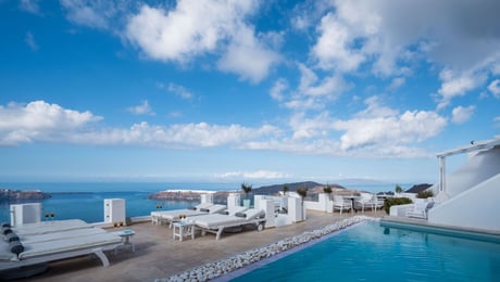 Above Blue Suites - Ημεροβίγλι, Σαντορίνη