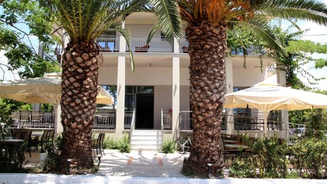 Achilles Hotel - Μεθώνη, Μεσσηνία