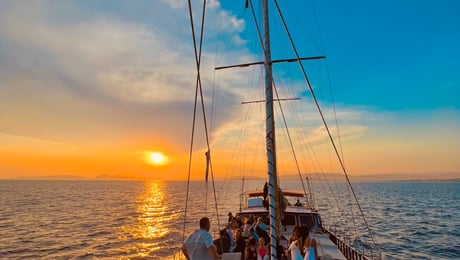 Ηλιοβασίλεμα στην Αθηναϊκή Ριβιέρα - Κρουαζιέρα Μισής Ημέρας