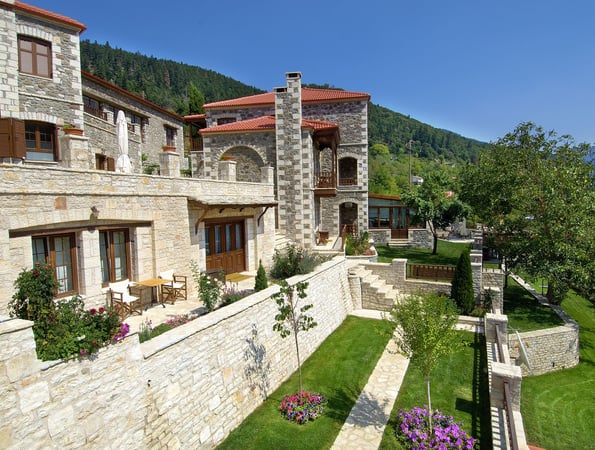 4* Emotions Country Resort - Καρπενήσι