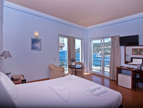 Grand Hotel Loutraki