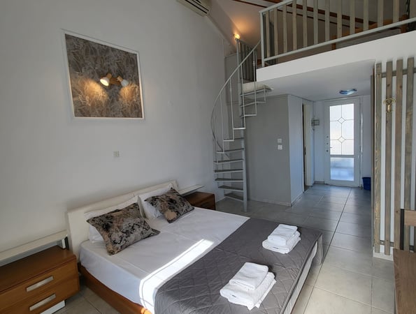 Greek Pride San Giorgio Apartments - Σκάλα Φούρκας, Χαλκιδική