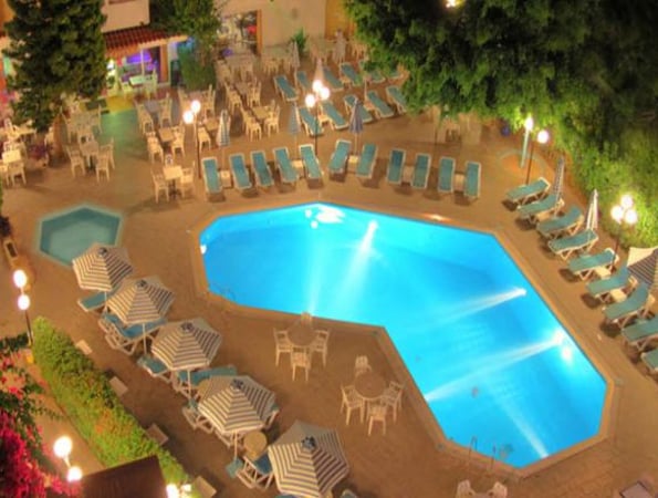 Kassandra Hotel