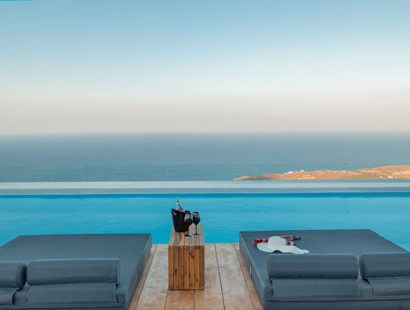 Oyster Luxury Suites - Ημεροβίγλι, Σαντορίνη