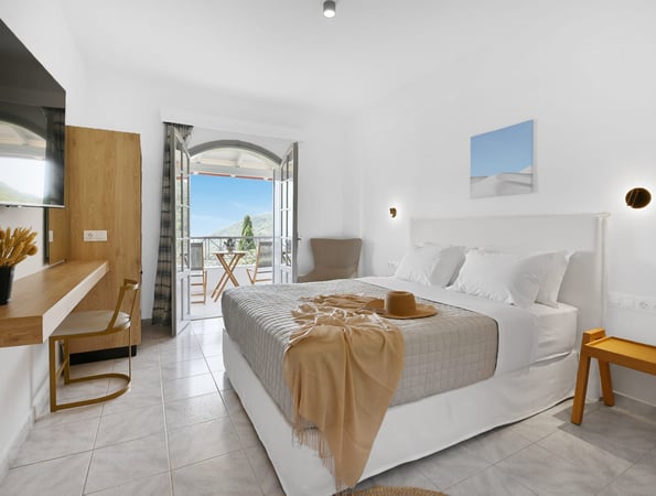 The Well Lichnos - Λύχνος, Πάργα