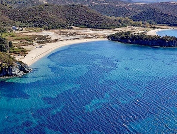 Azapiko Blue Sea