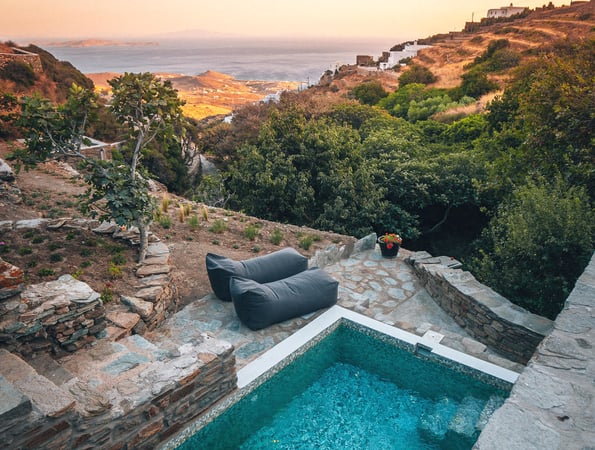 4* Aeolis Tinos Suites