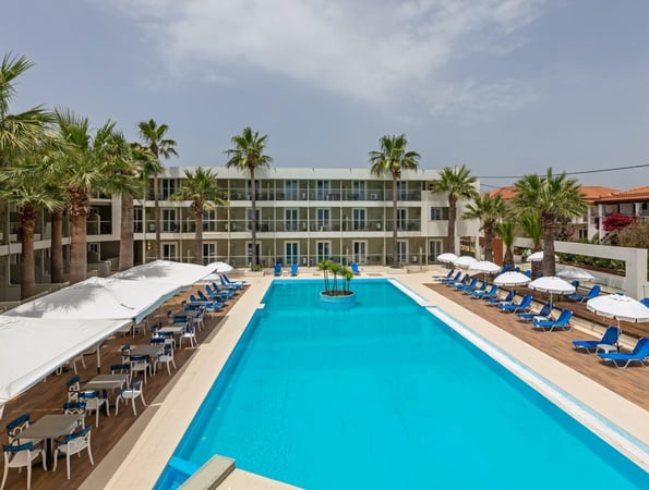 4* Cameo Beach Resort