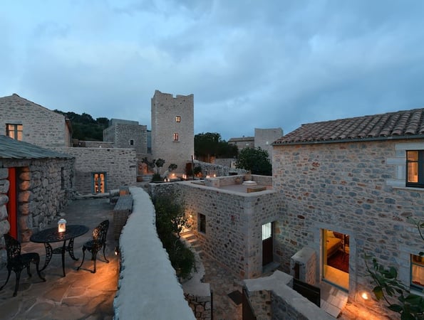 4* Lithos Stone Suites - Αρεόπολη, Μάνη