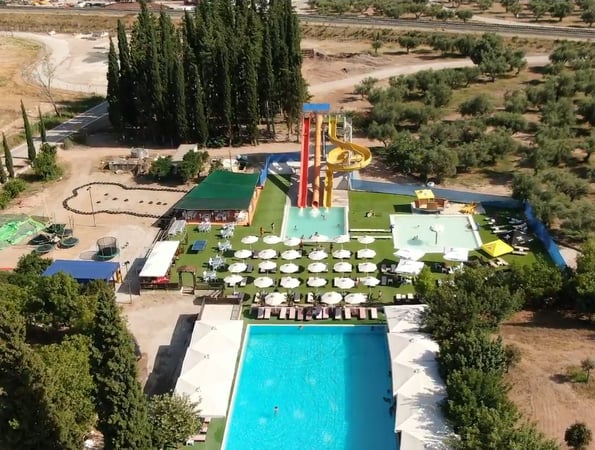4* Semantron Traditional Village - Ελαιώνας Διακοπτού