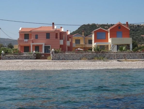 Nitellis Houses