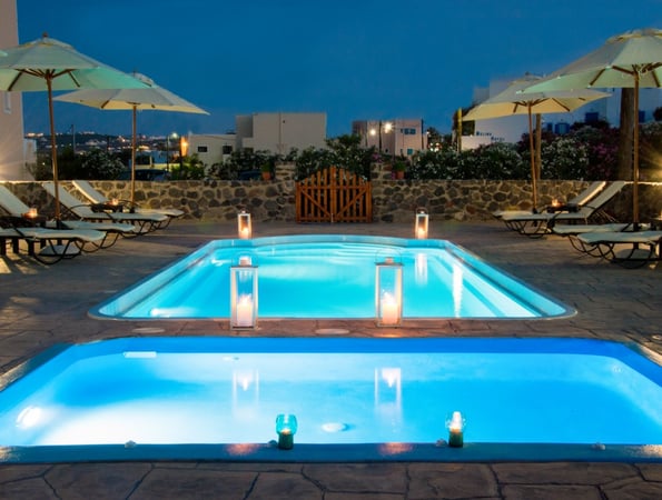 Anessis - Φηρά, Σαντορίνη