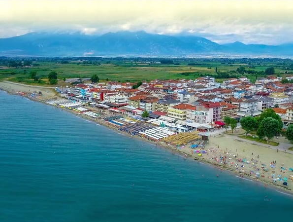 Aqua Beachfront Elegant Hotel