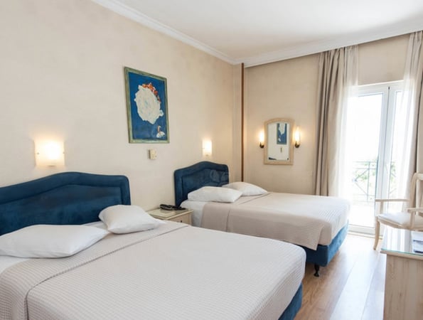 London Hotel -  Γλυφάδα, Αθήνα