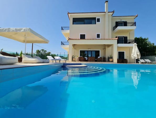 Chateau de Georges - Μαυροβούνι, Γύθειο