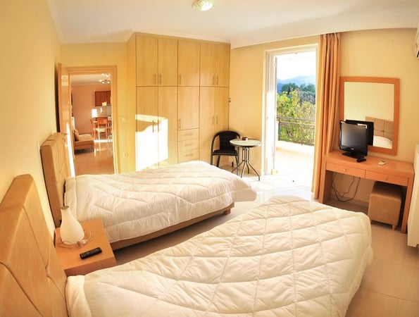Dionysos Luxury Apartments - Νυδρί, Λευκάδα