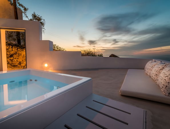 Fava Eco Suites - Οία, Σαντορίνη