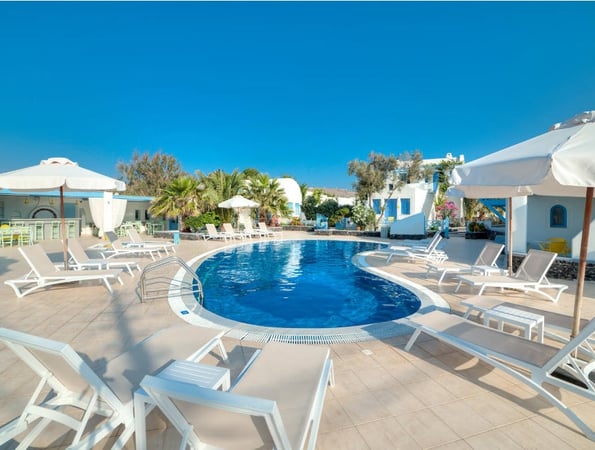 4* Marillia Village Santorini