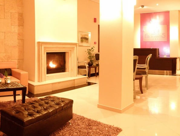 Meteoritis Hotel