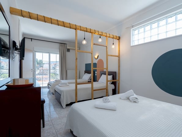 Naias - Νέος Μαρμαράς, Χαλκιδική