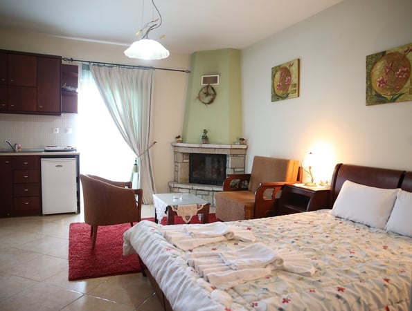 Orama Hotel & Suites