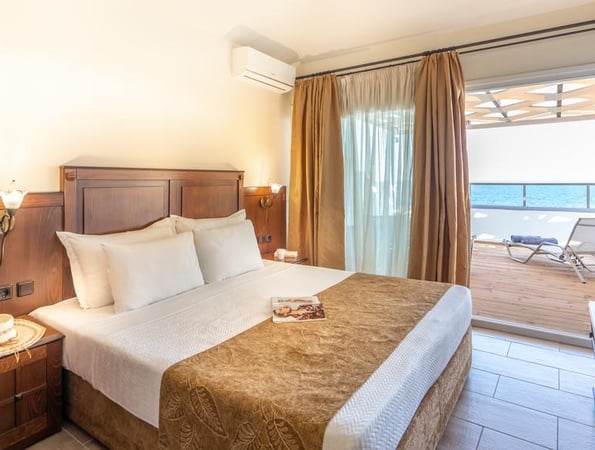 Paralia Beach Boutique Hotel