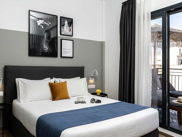 Play Theatrou a member of Brown Hotels - Αθήνα