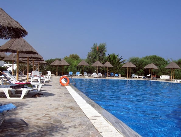 Santa Maria Surfing Beach - Πάρος