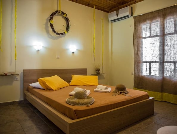 Summer Bed Nydri