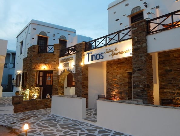 Tinos Suites & Apartments