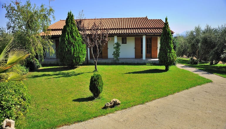 Michalis Apartment by Rentado Vacation