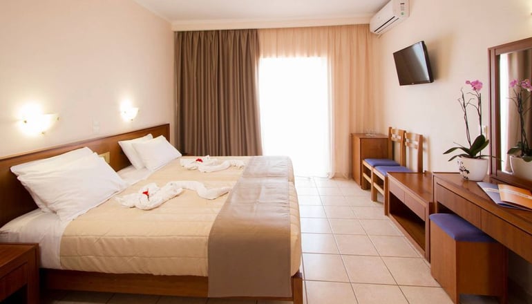 Sunny Bay Hotel - Κίσσαμος, Κρήτη