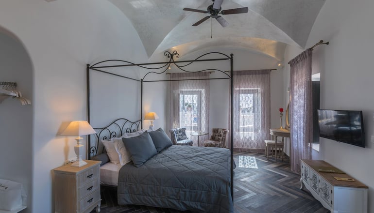 Tramonto Secret Villas