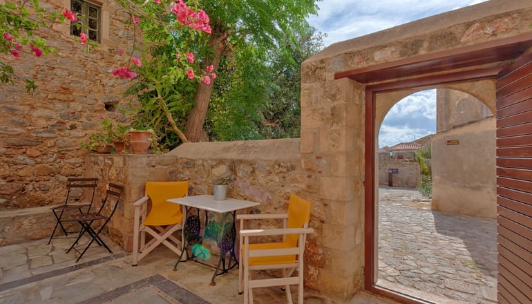 Dorovinis Monemvasia Castlehouses