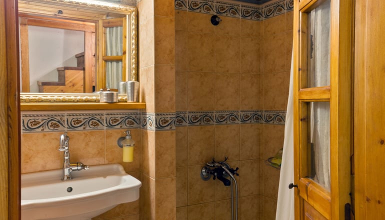 Dorovinis Monemvasia Castlehouses