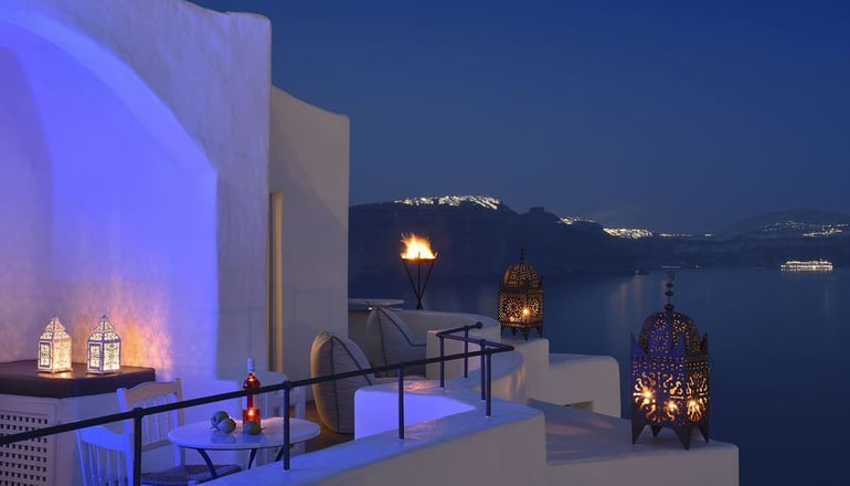 4* Ducato di Oia Santorini