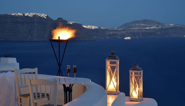 4* Ducato di Oia Santorini
