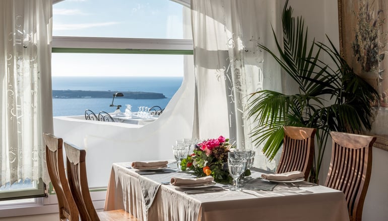 4* Fanari Villas Santorini