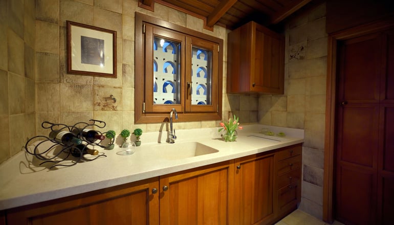 Karyatis Luxury Maisonette by K&K Athens