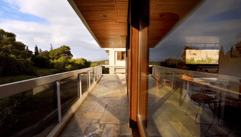 Karyatis Luxury Maisonette by K&K Athens