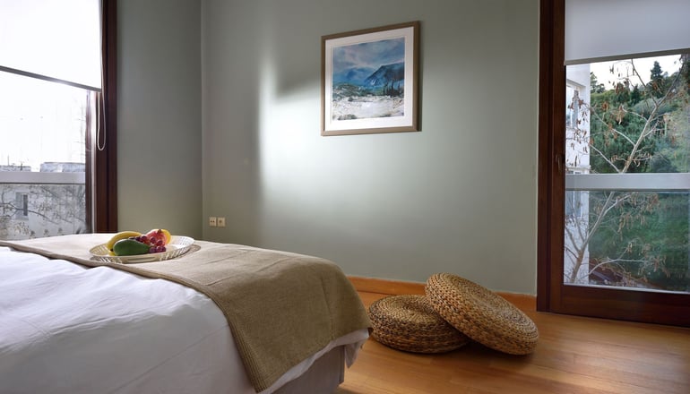 Karyatis Luxury Maisonette by K&K Athens