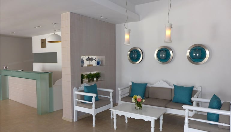 Amaryllis Beach Hotel
