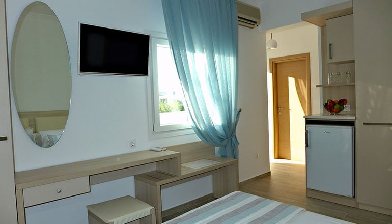 Amaryllis Beach Hotel