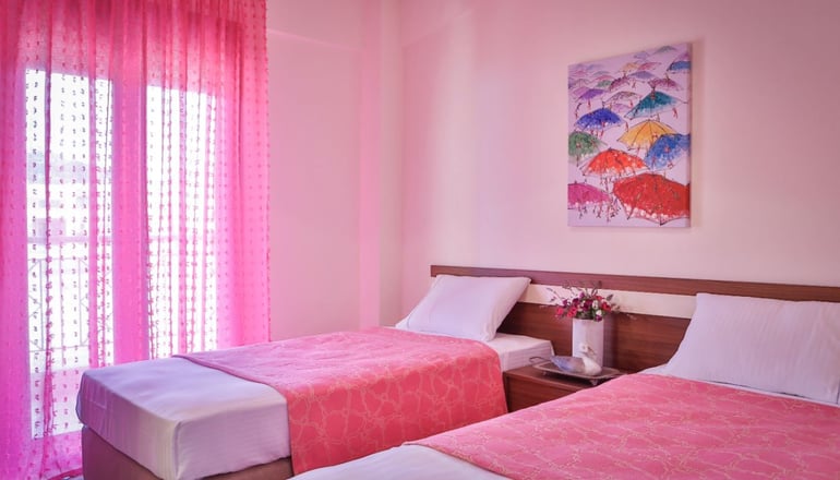 Nefeli Villas & Suites