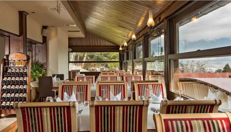 4* Φρόντζου Πολιτεία Hotel