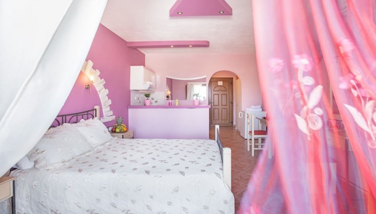 Naxos Golden Sun Hotel