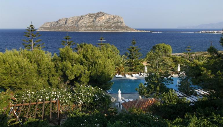 Akra Morea Apartments